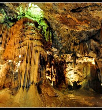 Cuevas Valporquero
