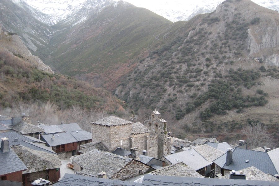 Peñalba de Santiago, León — uno de los pueblos más bonitos de España